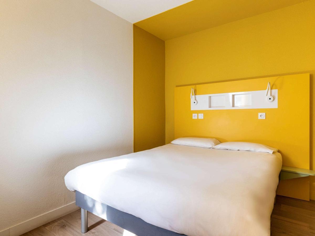 Ibis Budget Lyon Est Saint Quentin Fallavier Exteriör bild