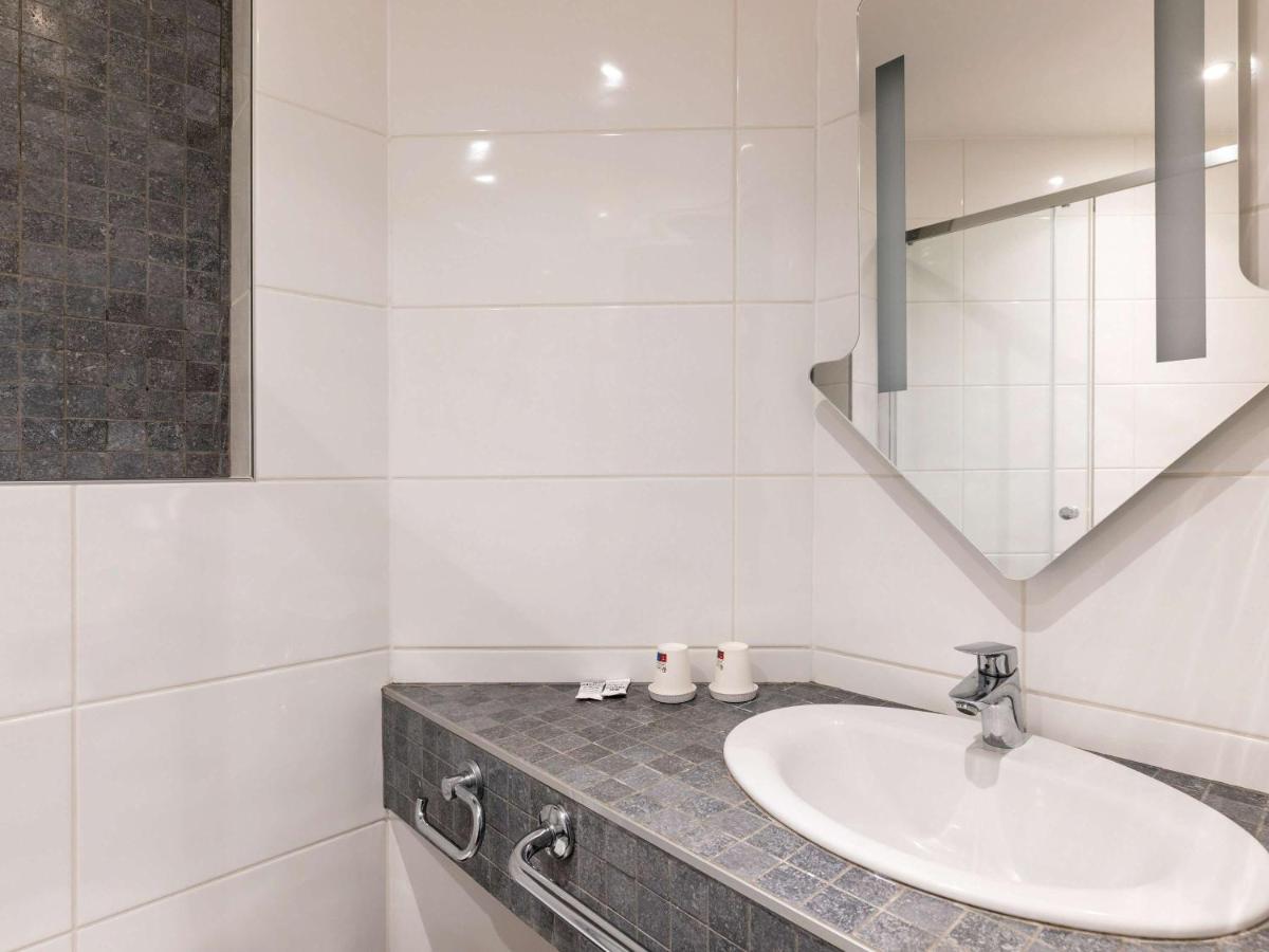 Ibis Budget Lyon Est Saint Quentin Fallavier Exteriör bild