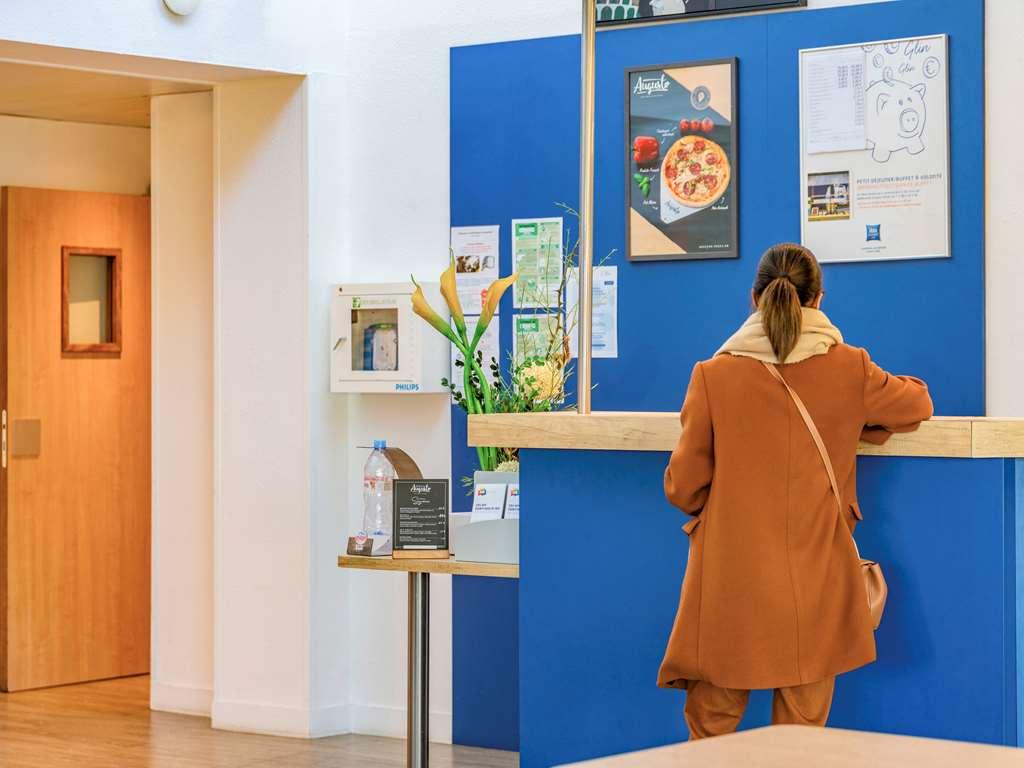 Ibis Budget Lyon Est Saint Quentin Fallavier Exteriör bild
