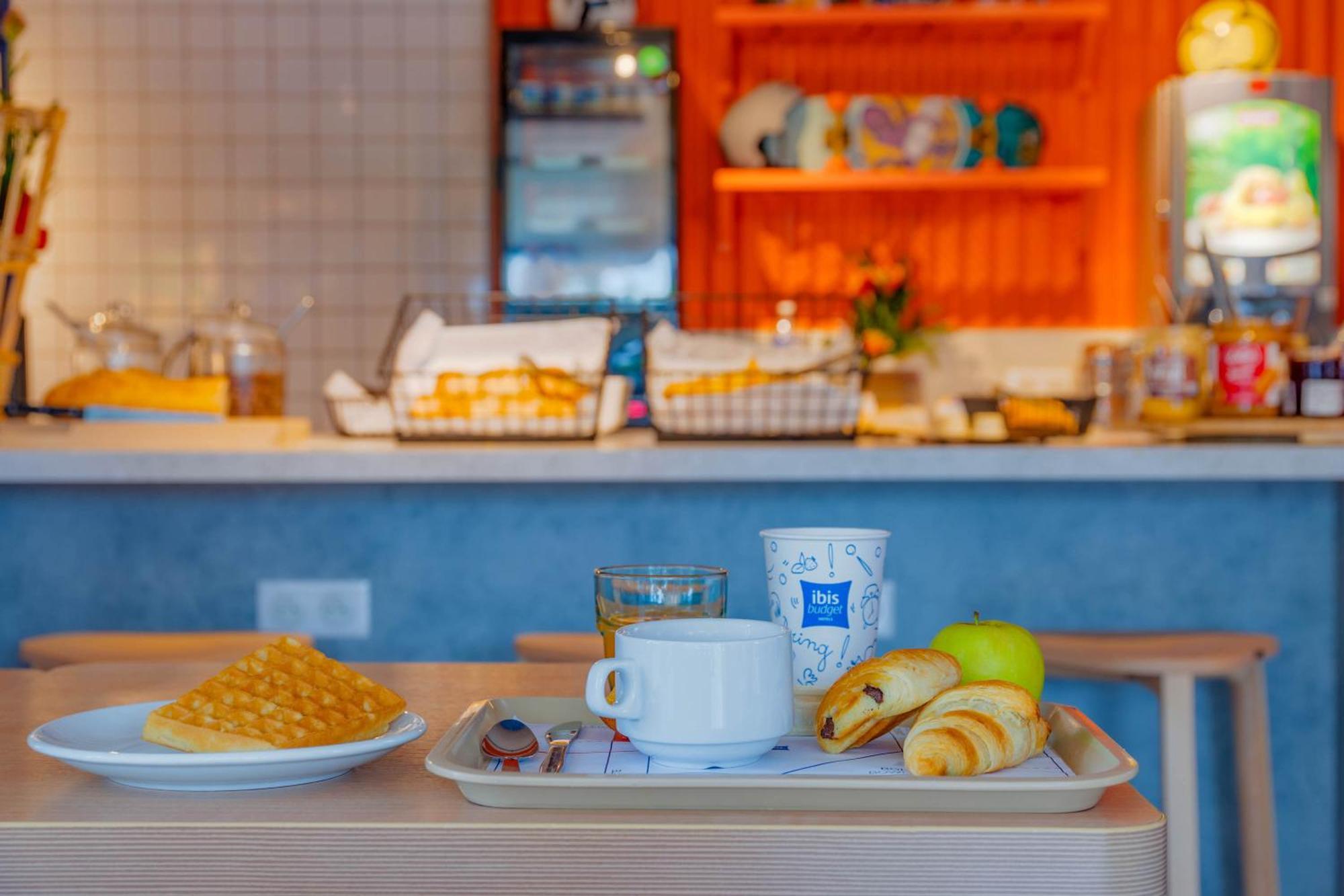 Ibis Budget Lyon Est Saint Quentin Fallavier Exteriör bild