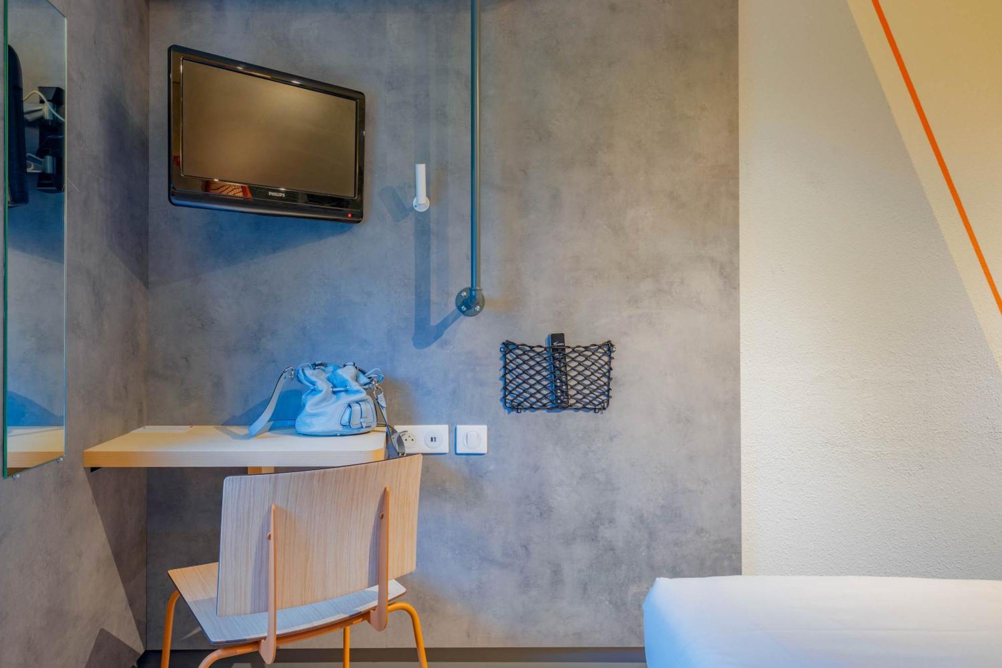 Ibis Budget Lyon Est Saint Quentin Fallavier Exteriör bild