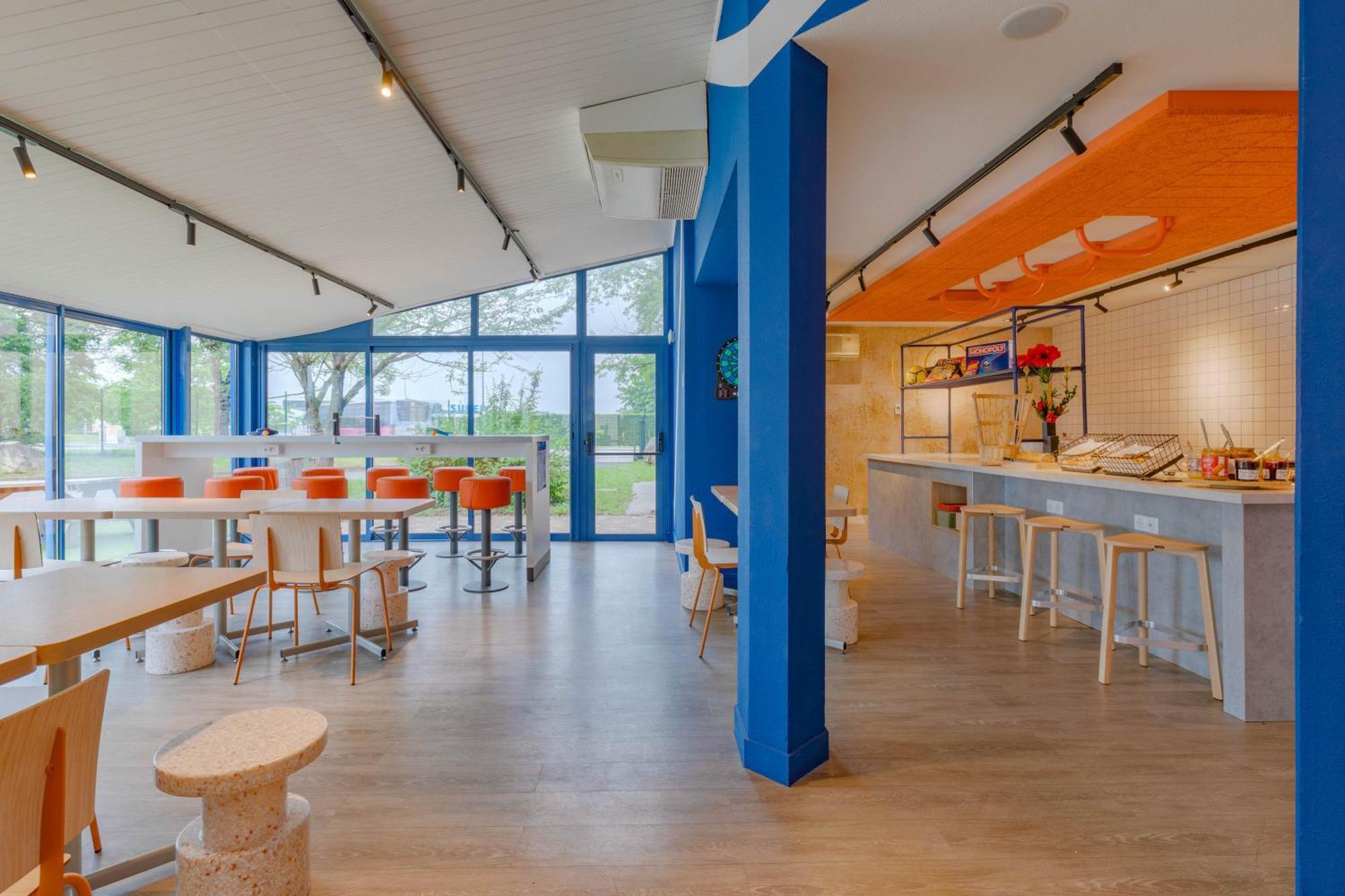 Ibis Budget Lyon Est Saint Quentin Fallavier Exteriör bild