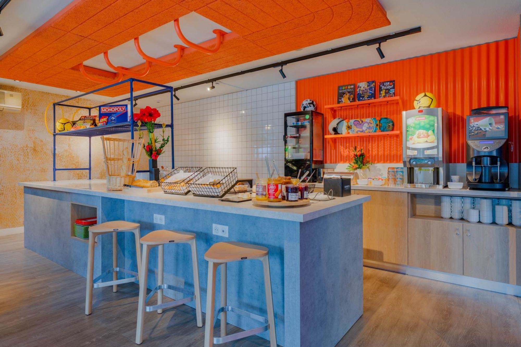 Ibis Budget Lyon Est Saint Quentin Fallavier Exteriör bild