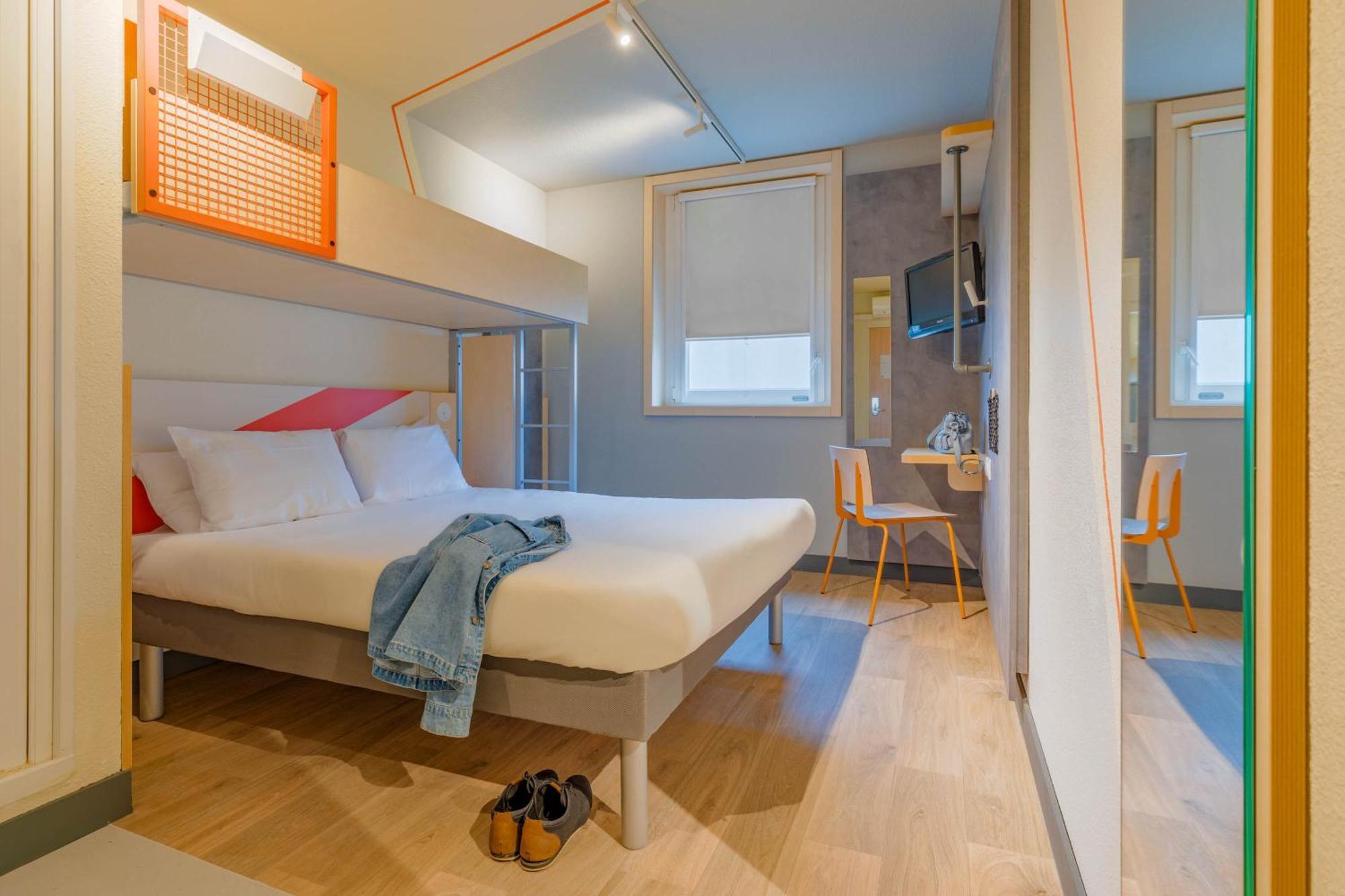Ibis Budget Lyon Est Saint Quentin Fallavier Exteriör bild