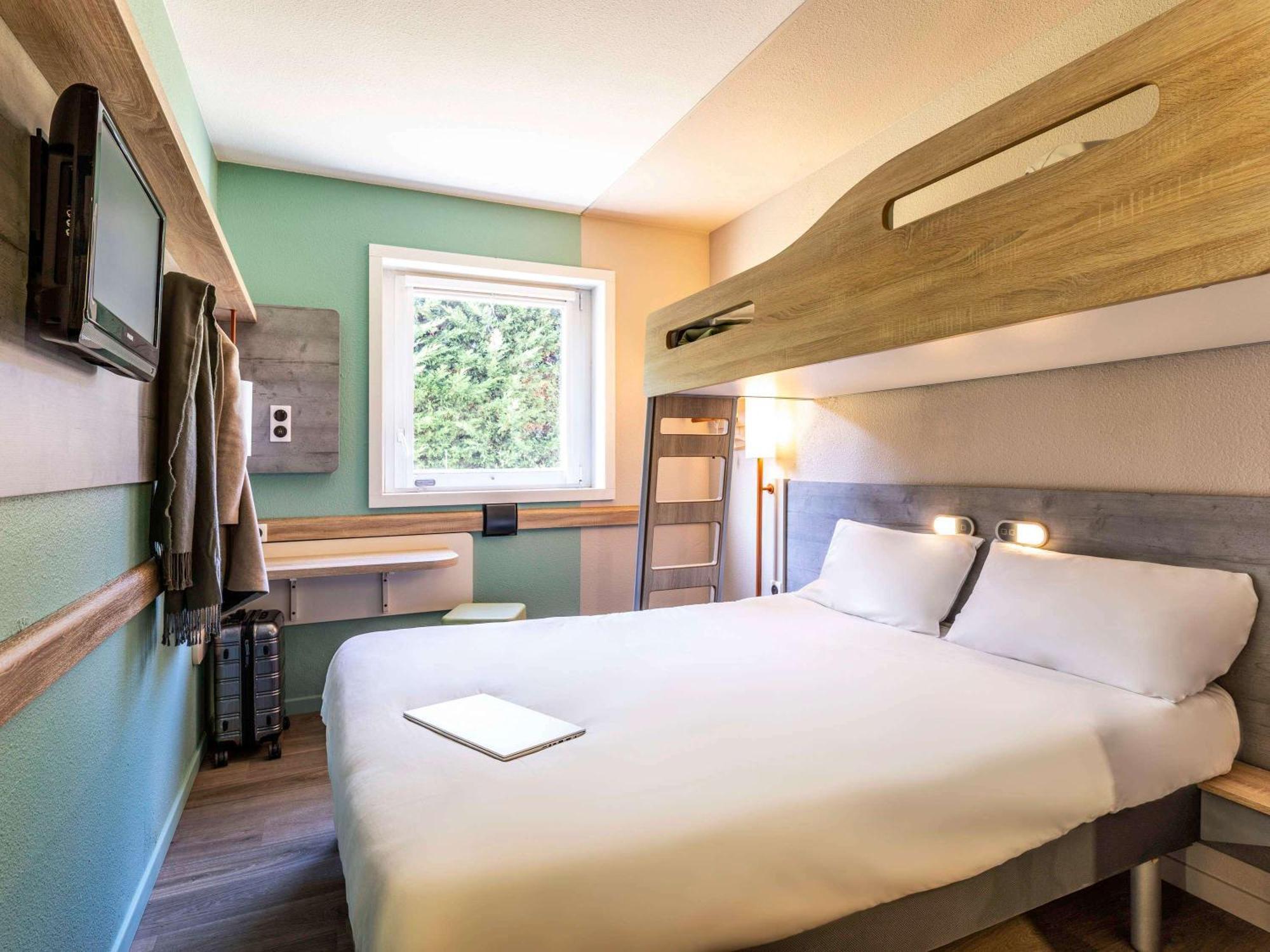 Ibis Budget Lyon Est Saint Quentin Fallavier Exteriör bild